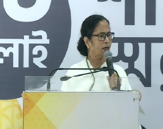 Outsiders won't run Bengal: At Martyr's Day rally, Mamata Banerjee sets stage for next year's election